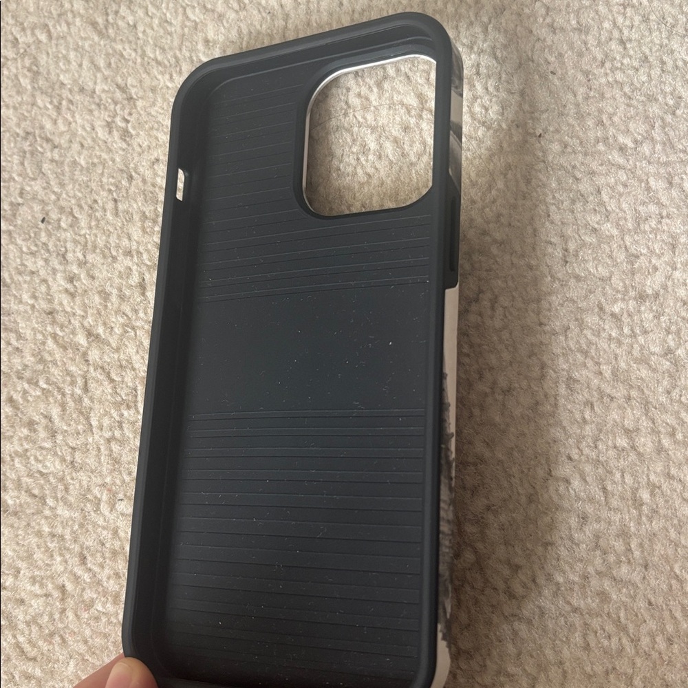 Burga Seashell Case - Picture 2 of 3